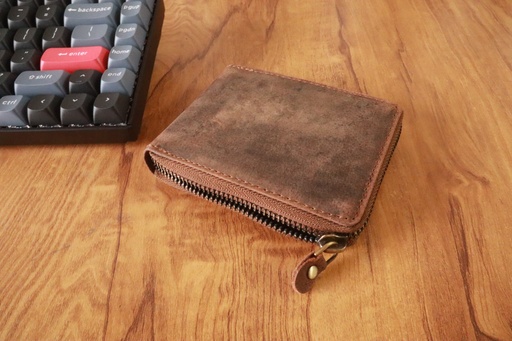 Rouge Leather - Bold & Stylish Leather Purse